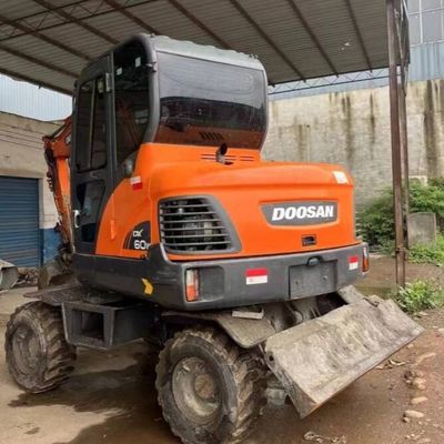 Gebruikte Mini Wheel Excavator Digger DOOSAN DH60 Tweedehands Excavator 5550 kg