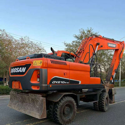 Doosan DX210W Tweedehands graafmachine met gebruikte wielen