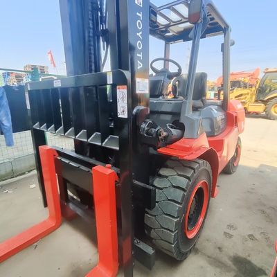 5 ton lading Tweedehands vorkheftrucks Mini Toyota 50 Diesel vorkheftruck Hoog rendement